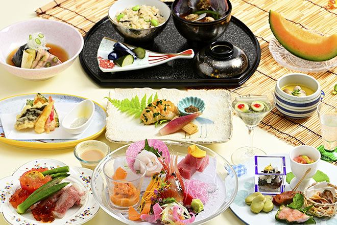 食事、饗宴の膳
