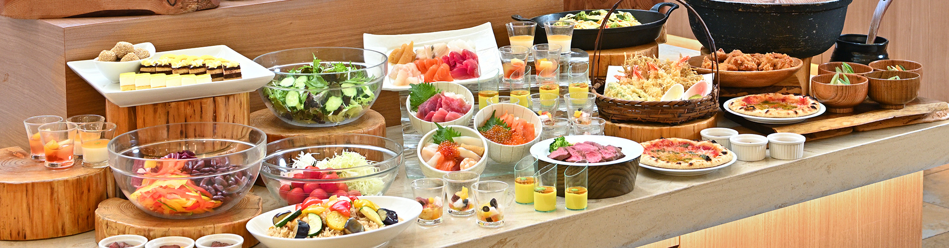 食事、ビュッフェ
