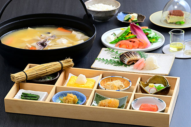 囲炉裏朝食膳